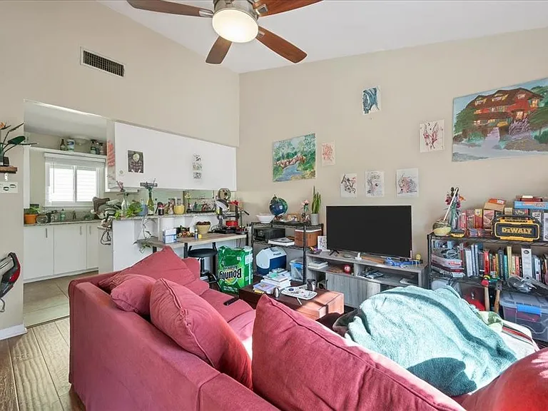 2904 Pearl St #C — Photo 4