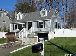 24 Deepwood Lane, Norwalk, CT