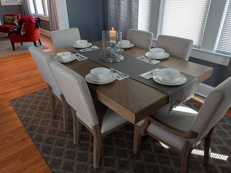 Dining area in kitchen