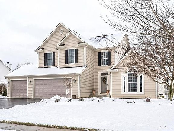 3rd image of 5774 Burnett Dr N
