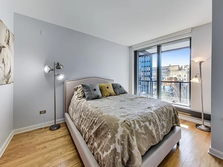 60 E Monroe St #2203 — Photo 16