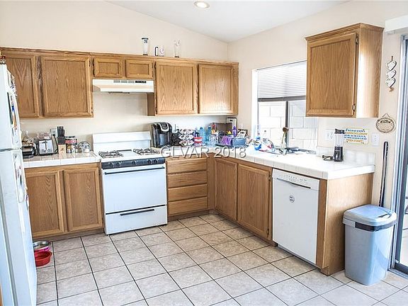 5th image of 4816 Minturn Ave