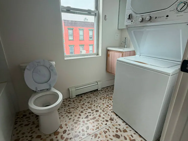 530 W Side Ave #3L — Photo 9