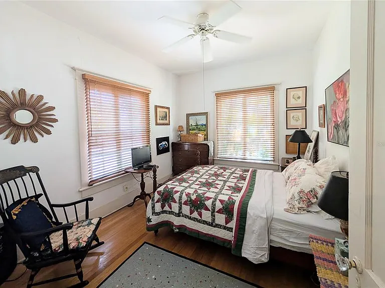 1701 Siesta Dr — Photo 16