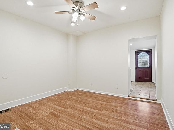 4th image of 2833 Livingston St