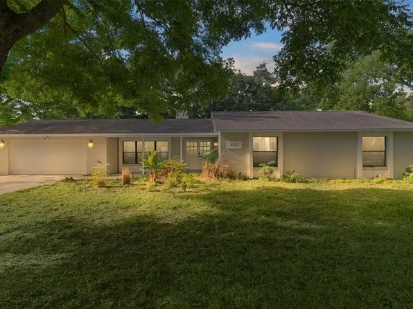 307 W Berckman St, Fruitland Park, FL 34731