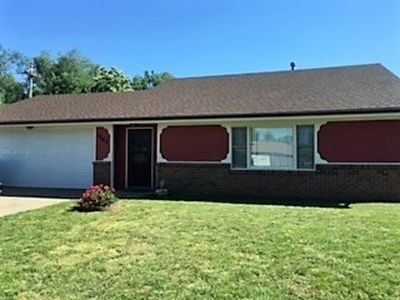 1367 Parkside Dr, Junction City, KS, 66441