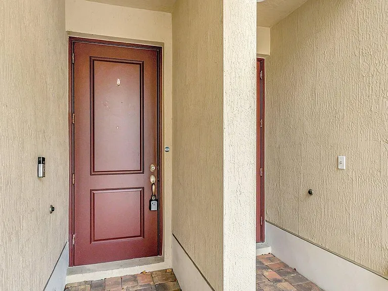 91 Palm Ln — Photo 4
