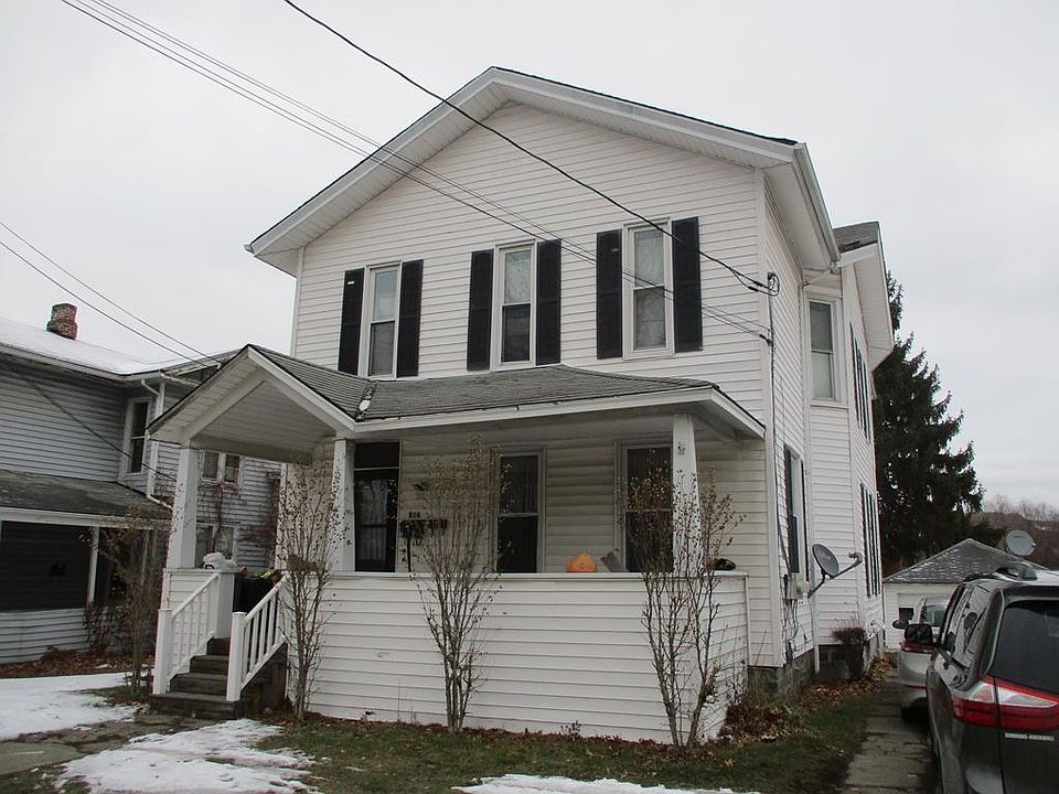 1st image of 914 College Ave
