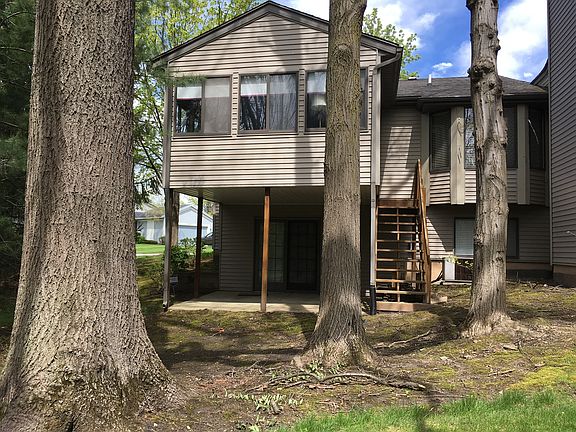 3rd image of 2208 Bridle Creek St SE