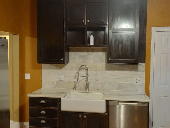 5th image of 72 S Ohio Ave APT 3