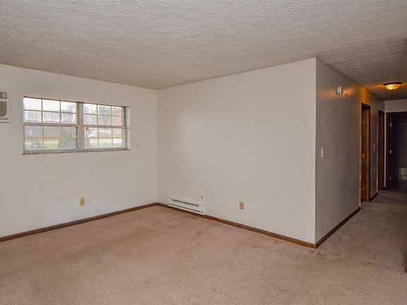 3rd image of 5479 Camelot Dr APT 13