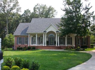 204 Guilford Ct, Tullahoma, TN 37388