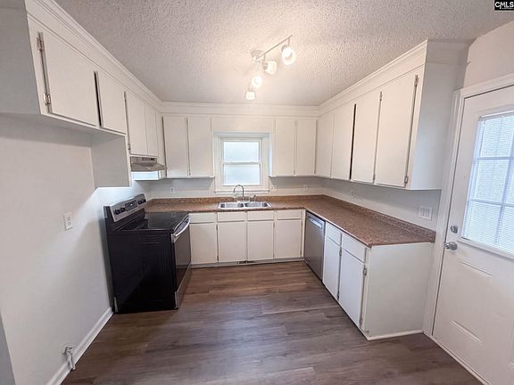 2nd image of 108 W Lake Dr