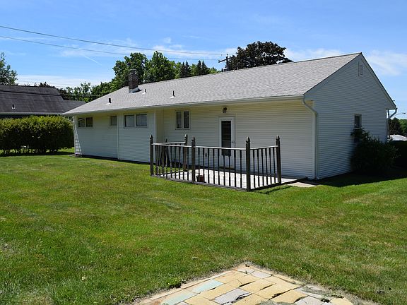 5th image of 185 Shaker Park Dr