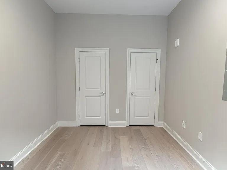 1411-6 Walnut St #211 — Photo 17