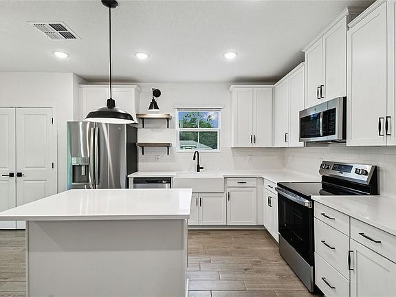 2nd image of 8859 N Lisa Ter #6