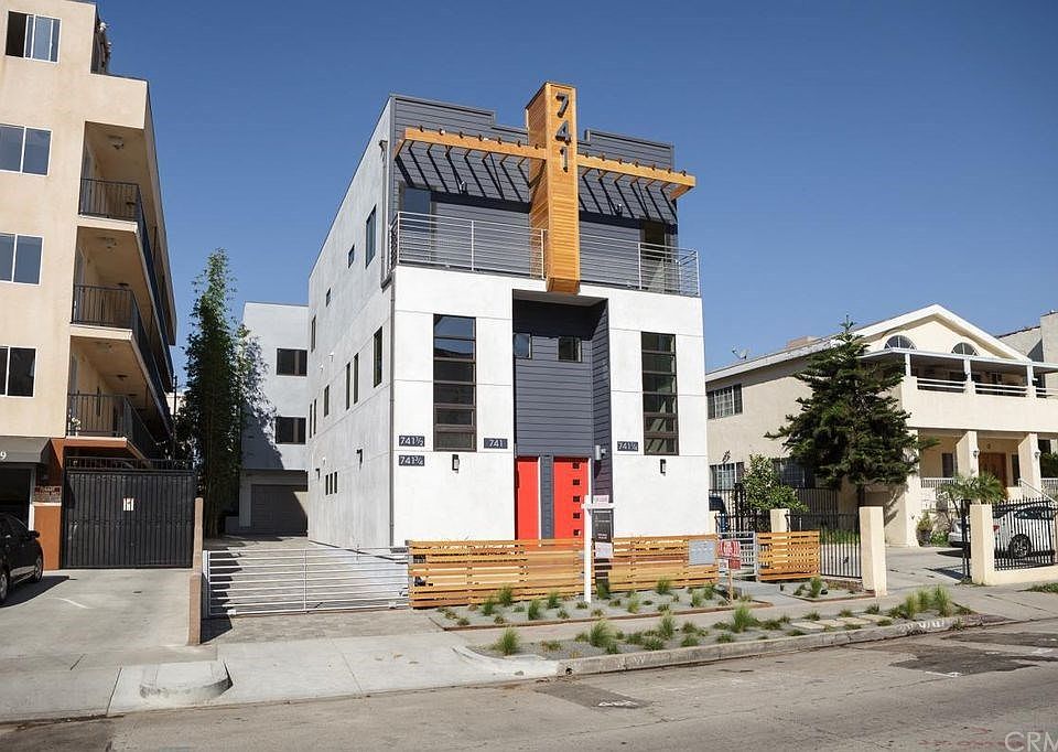 1st image of 741 Wilcox Ave #B