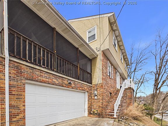 3rd image of 1200 Henry Rd