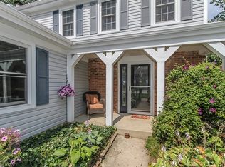 420 Norman Ln, Roselle, IL 60172