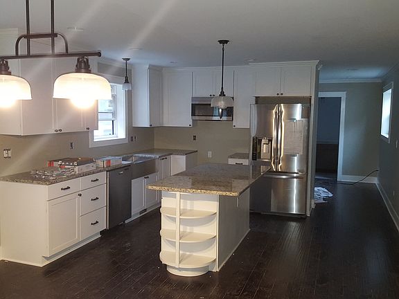 4th image of 518 E Hudson Ave