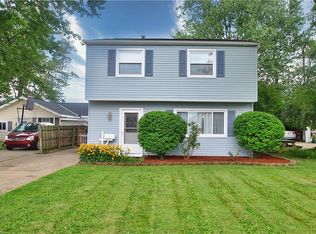 285 Parkway Dr, Eastlake, OH 44095