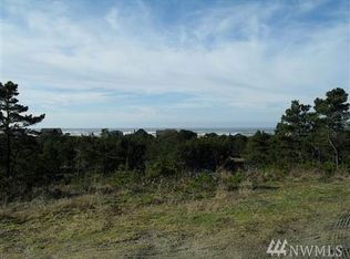 29104 J Ln, Ocean Park, WA 98640