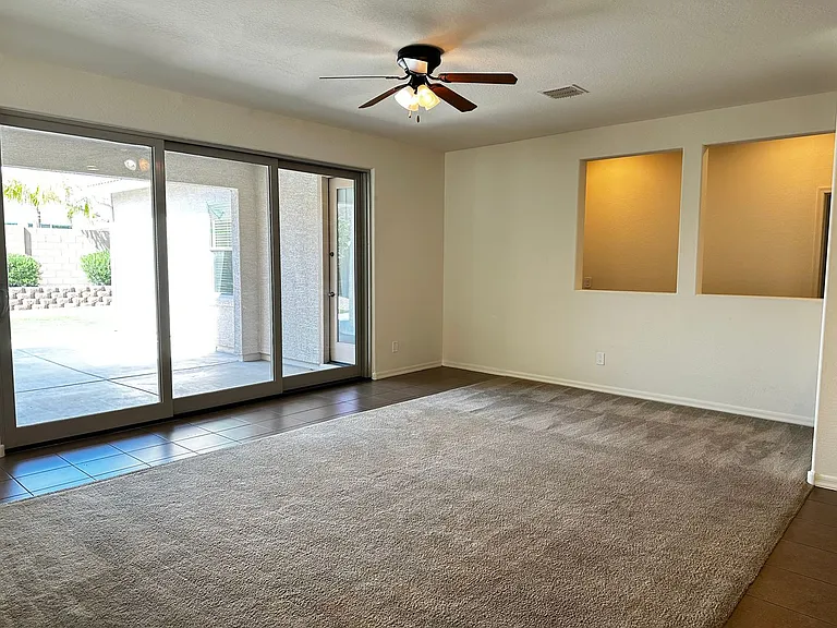 18618 W Mountain View Rd — Photo 4