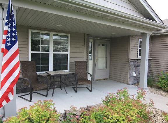2nd image of 364 Arrowhead Dr