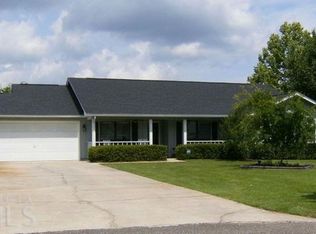 335 Greenacres Dr, Kingsland, GA 31548