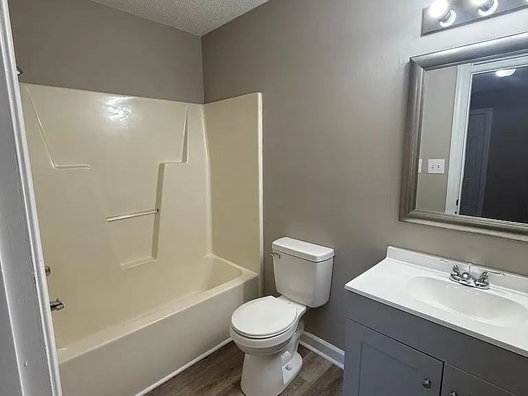 4117 Juniper Ln NW — Photo 4