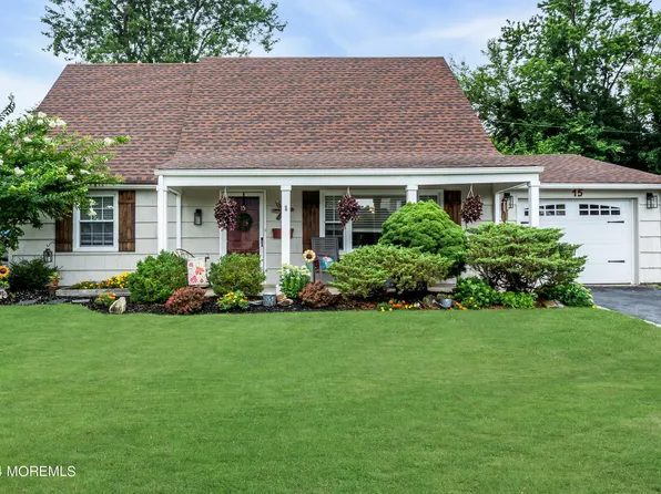 15 Northland Lane, Aberdeen, NJ 07747