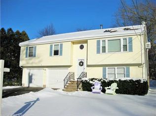 15 Myrtle Rd, East Hampton, CT 06424