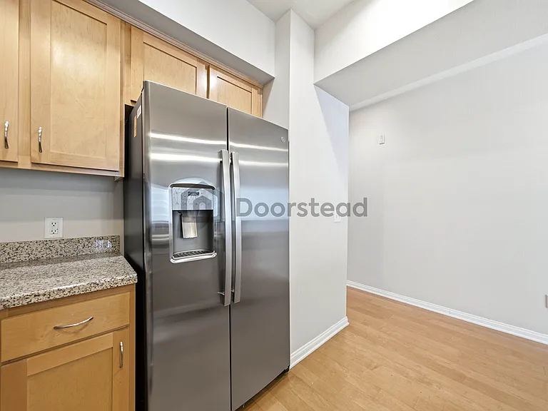450 J St #5101 — Photo 22