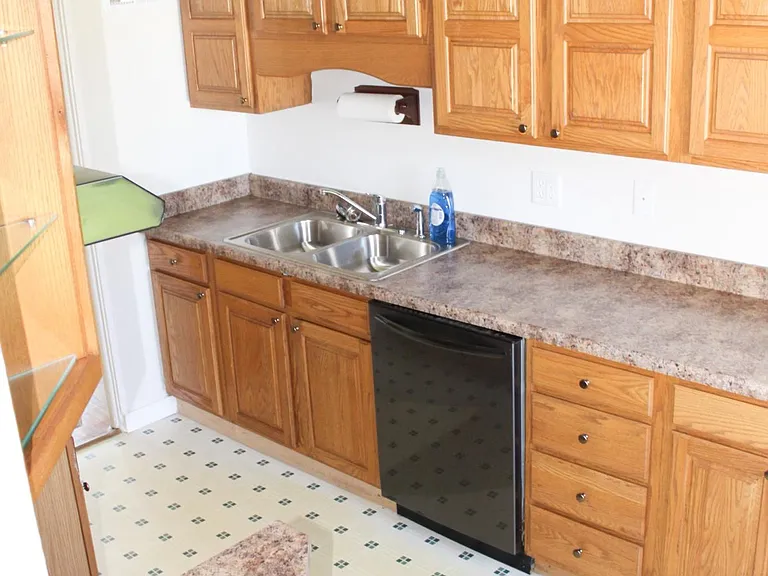2202 Aberdeen Ave — Photo 4