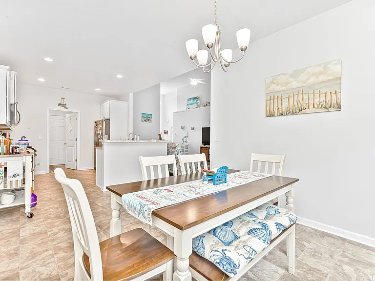 840 Windsor Rose Dr — Photo 25