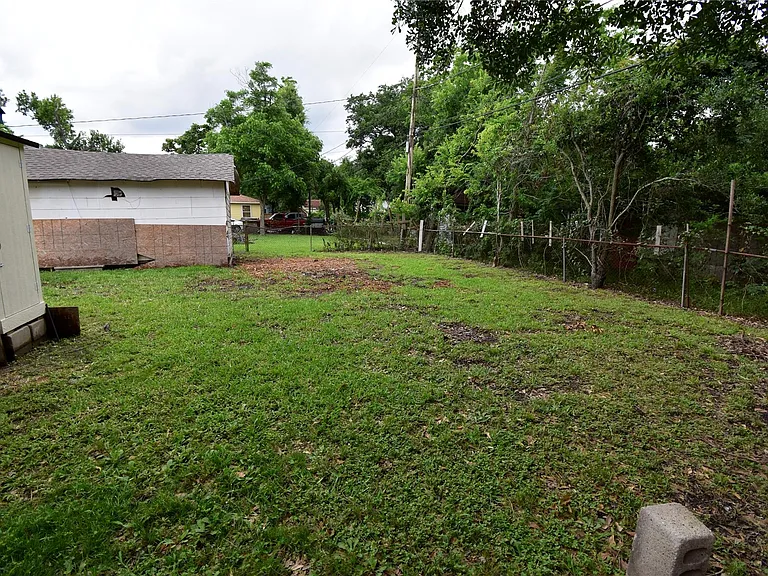 6229 Clover Ridge St — Photo 8