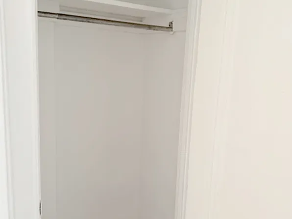 72 Barrow Street image 7 of 12