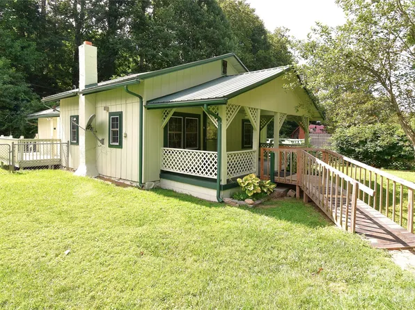 2124 Pisgah Hwy, Candler, NC 28715