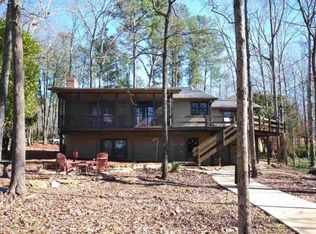71 Dogwood Ln, Hartwell, GA 30643