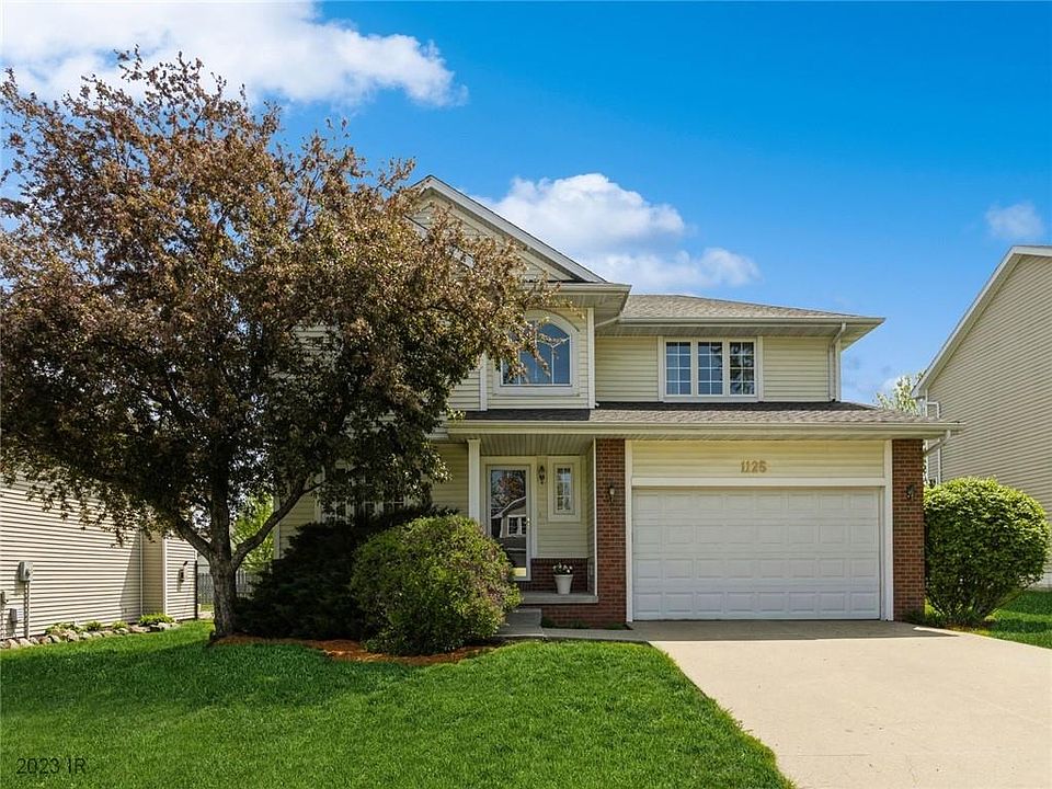 1st image of 1125 SE Indigo Ln