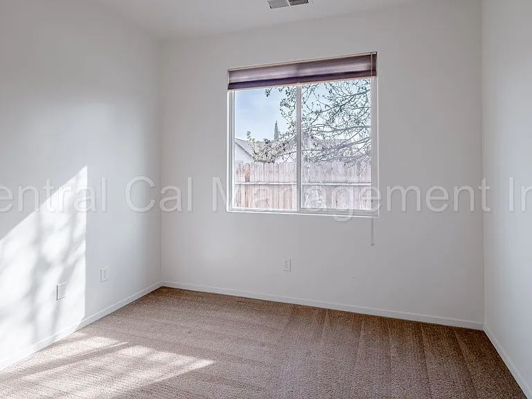 11900 Nebula Ct — Photo 9