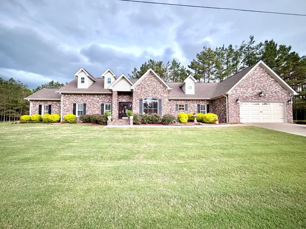 320 Whitney Dr, Grenada, MS 38901