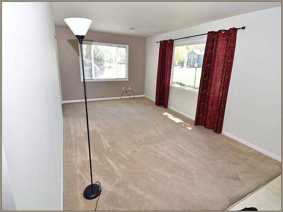 2nd image of 6N137 Ramona Ln