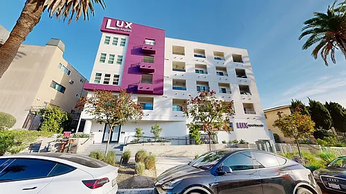 Lux Los Angeles Photo 1