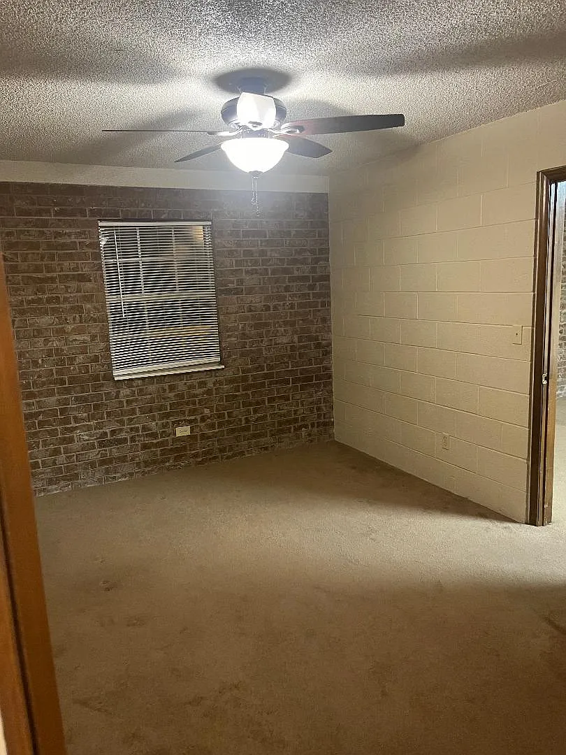 Park Place Apartments — Photo 2