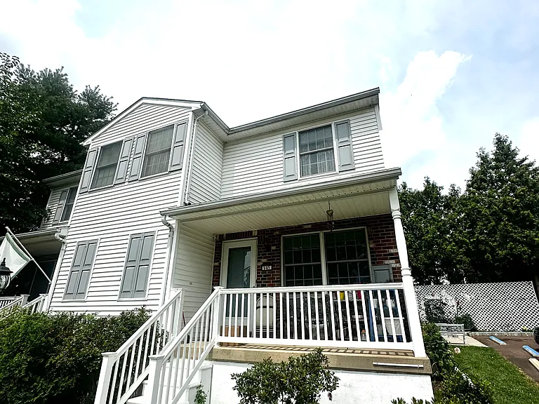 945 Lightstreet Rd — Photo 2