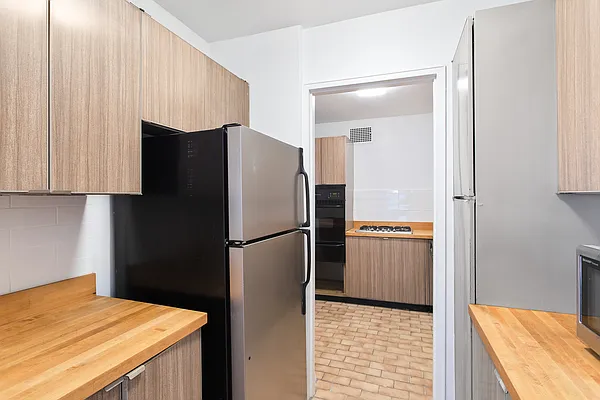 Rented by Corcoran | media 27