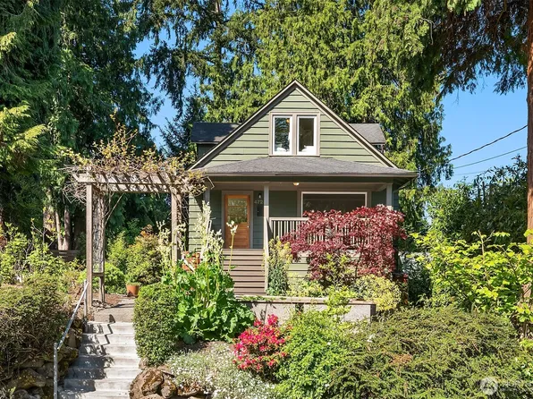 4725 46th Avenue S, Seattle, WA 98118