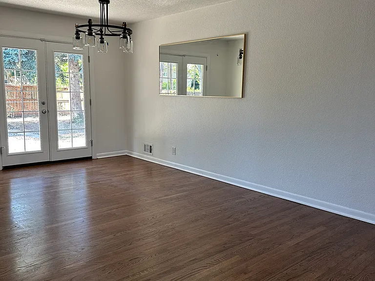 6881 S Downing Cir W — Photo 2